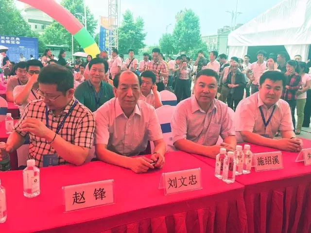 燃氣烤爐,旋轉(zhuǎn)爐,熱風循環(huán)爐,冷凍醒發(fā)箱,起酥機,組合爐-賽思達-世界級烘焙設備品牌 燃氣烤爐,旋轉(zhuǎn)爐,熱風循環(huán)爐,冷凍醒發(fā)箱,起酥機,組合爐-賽思達-世界級烘焙設備品牌