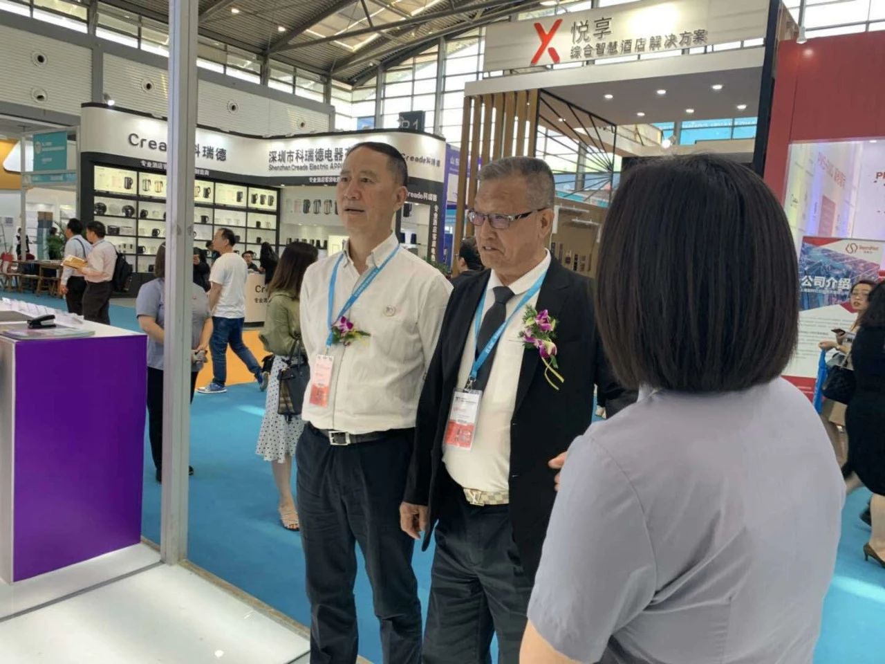 董事長(zhǎng)唐樹松參加第二十屆西安國際酒店設(shè)備暨旅游商品展覽會(huì) 董事長(zhǎng)唐樹松參加第二十屆西安國際酒店設(shè)備暨旅游商品展覽會(huì)