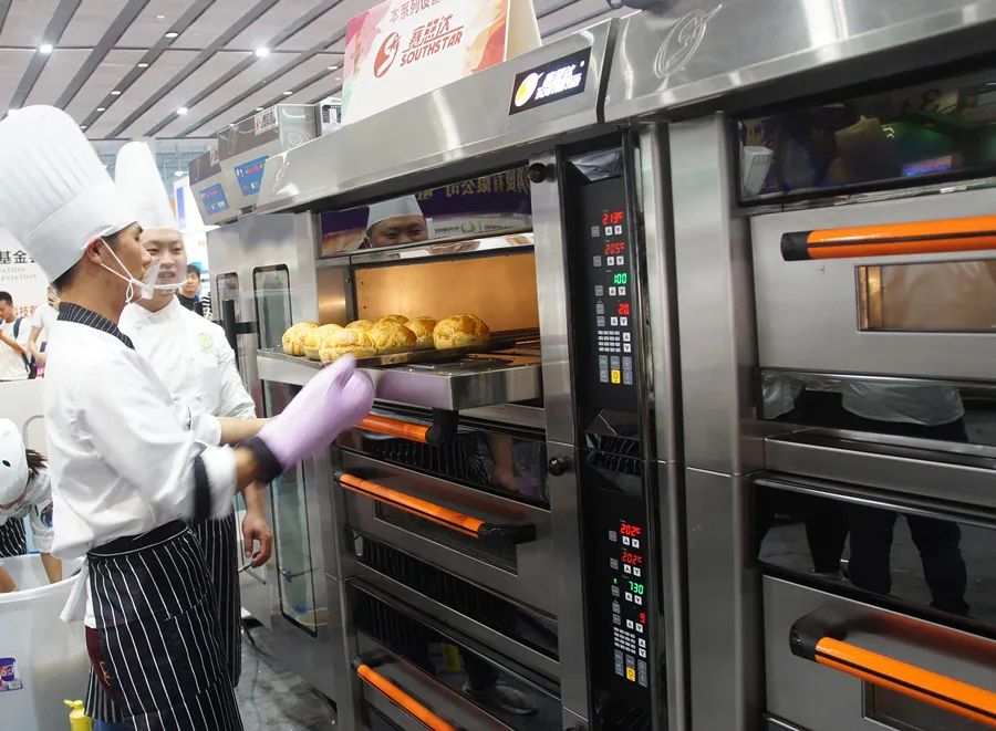 “情系新南方” — 大型主題銷售故事系列之林月潔 “情系新南方” — 大型主題銷售故事系列之林月潔