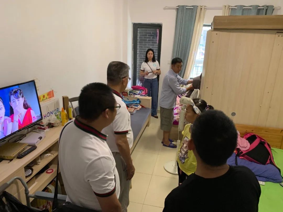 愛心助學(xué)，溫情傳遞&mdash;&mdash;貴州公益助學(xué)系列活動(dòng)